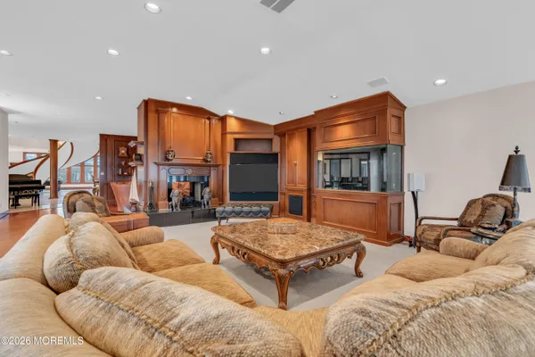 $5,800,000 | 17 Oyster Bay Drive, Rumson, NJ 07760