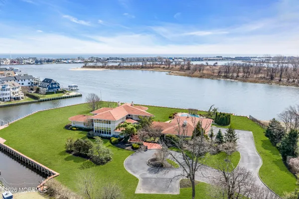 $5,800,000 | 17 Oyster Bay Drive, Rumson, NJ 07760