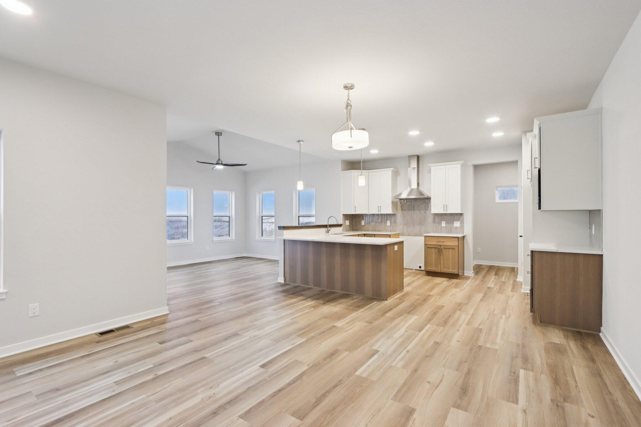2491 Boulder Drive Slinger, WI 53086 - Photo 12 of 32 Kitchen & Dinette
