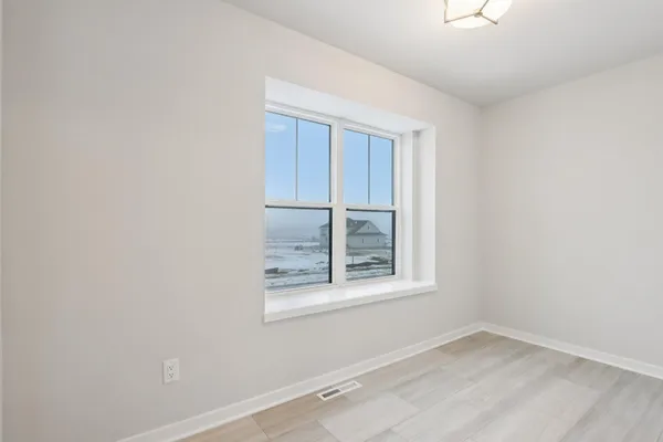 $589,900 | 2491 Boulder Drive, Slinger, WI 53086