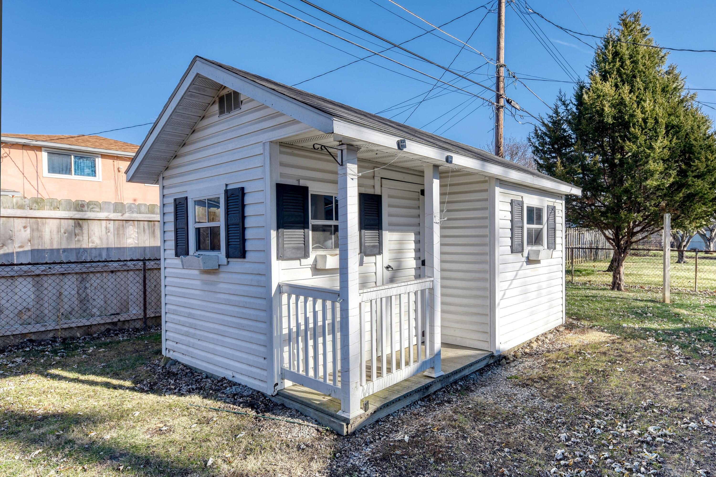2188 Trent Road Columbus, OH 43229 - Photo 33 of 33 Shed