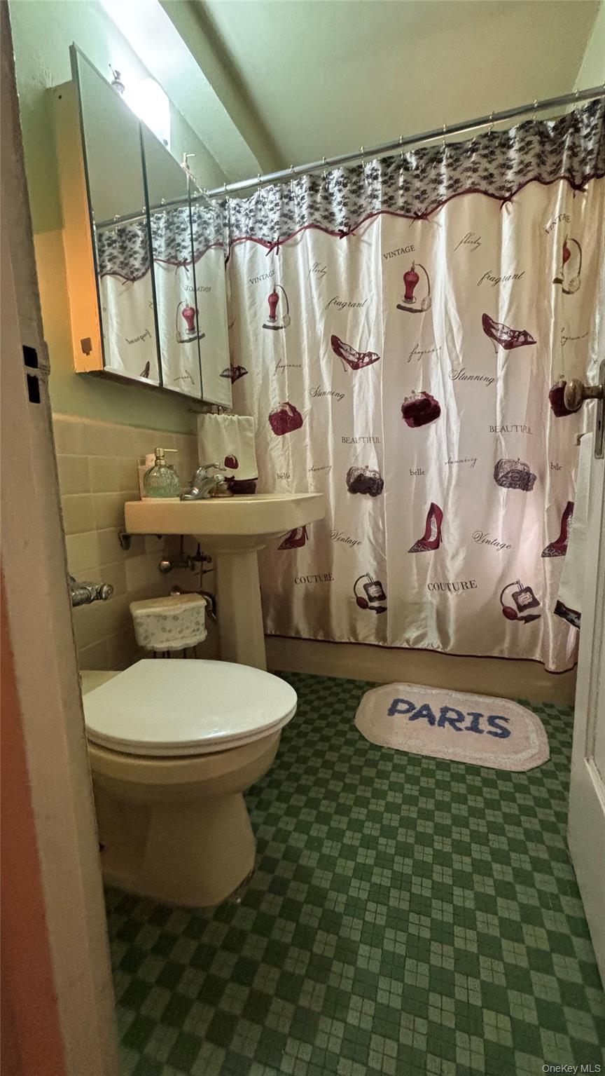 1514 Unionport Road, Unit 4A Bronx, NY 10462 - Photo 11 of 14