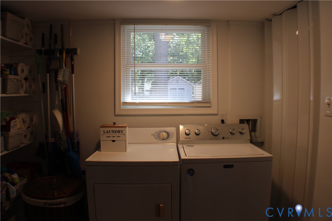 10009 Simplicity Street Chesterfield, VA 23832 - Photo 17 of 47 a bathroom with a sink and a toilet