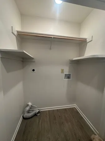 $995 | 401 Ave T, Marble Falls, TX 78654