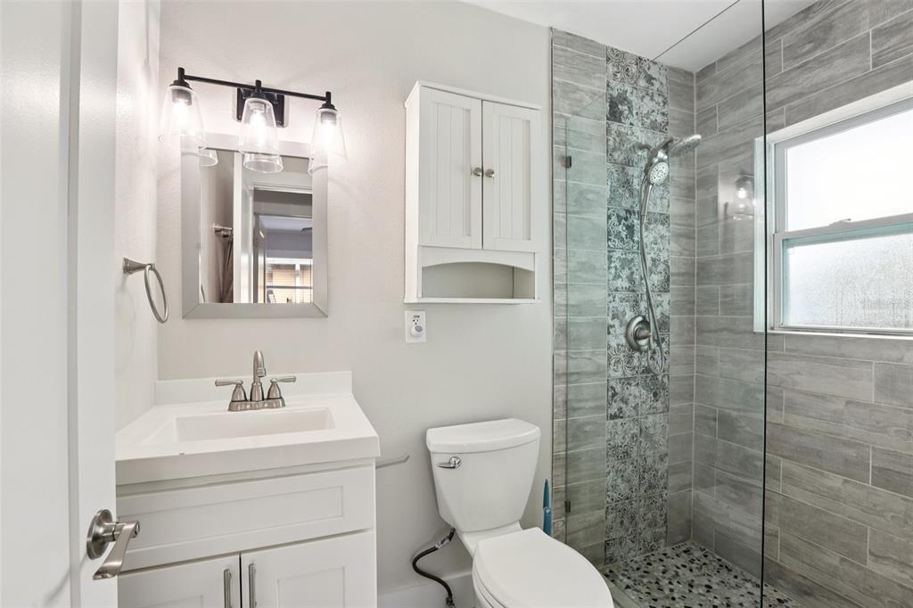 15424 2nd Street East Madeira Beach, FL 33708 - Photo 17 of 35