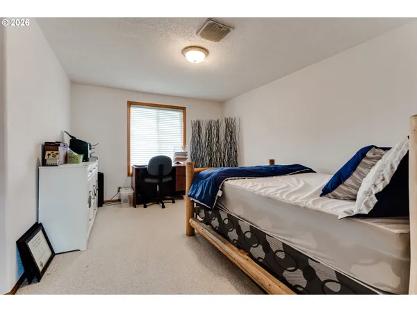 $575,000 | 4608 Holly Street, Springfield, OR 97478