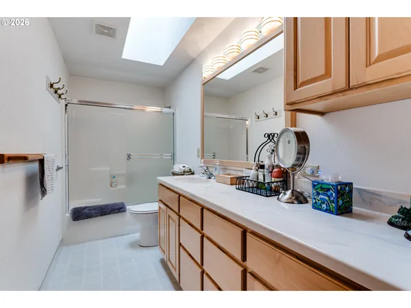 $575,000 | 4608 Holly Street, Springfield, OR 97478