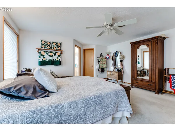 $575,000 | 4608 Holly Street, Springfield, OR 97478