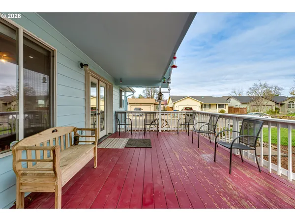 $575,000 | 4608 Holly Street, Springfield, OR 97478