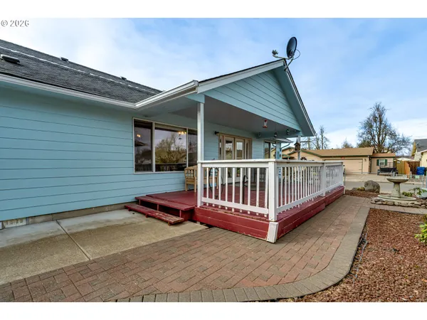 $575,000 | 4608 Holly Street, Springfield, OR 97478