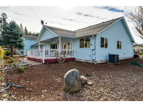 $575,000 | 4608 Holly Street, Springfield, OR 97478