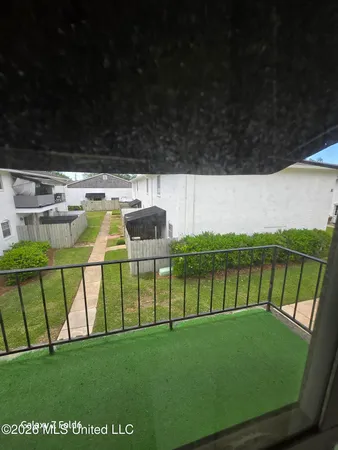 $1,500 | 5025 Wayneland Drive, Unit B12, Jackson, MS 39211