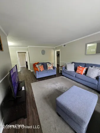 $1,500 | 5025 Wayneland Drive, Unit B12, Jackson, MS 39211