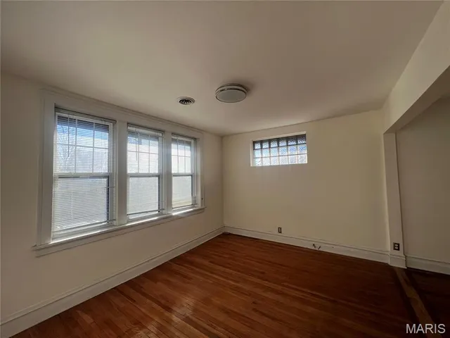 $1,550 | 7473 Wise Avenue, St. Louis, MO 63117