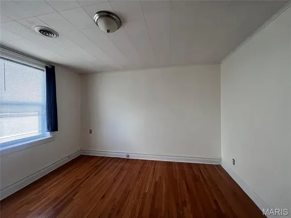 $1,400 | 7473 Wise Avenue, St. Louis, MO 63117