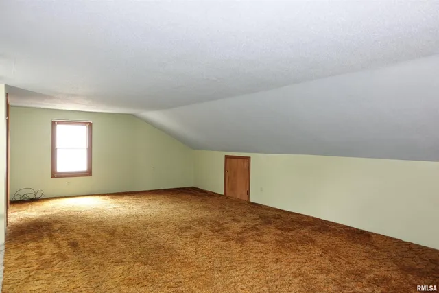 $125,000 | 559 Clark Street, Galesburg, IL 61401