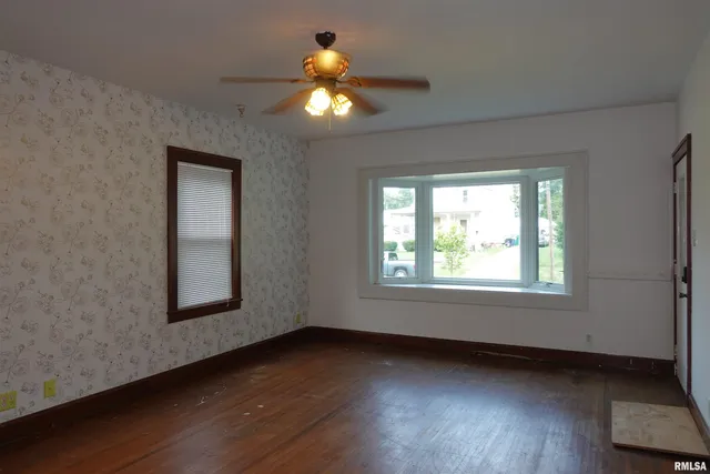 $125,000 | 559 Clark Street, Galesburg, IL 61401