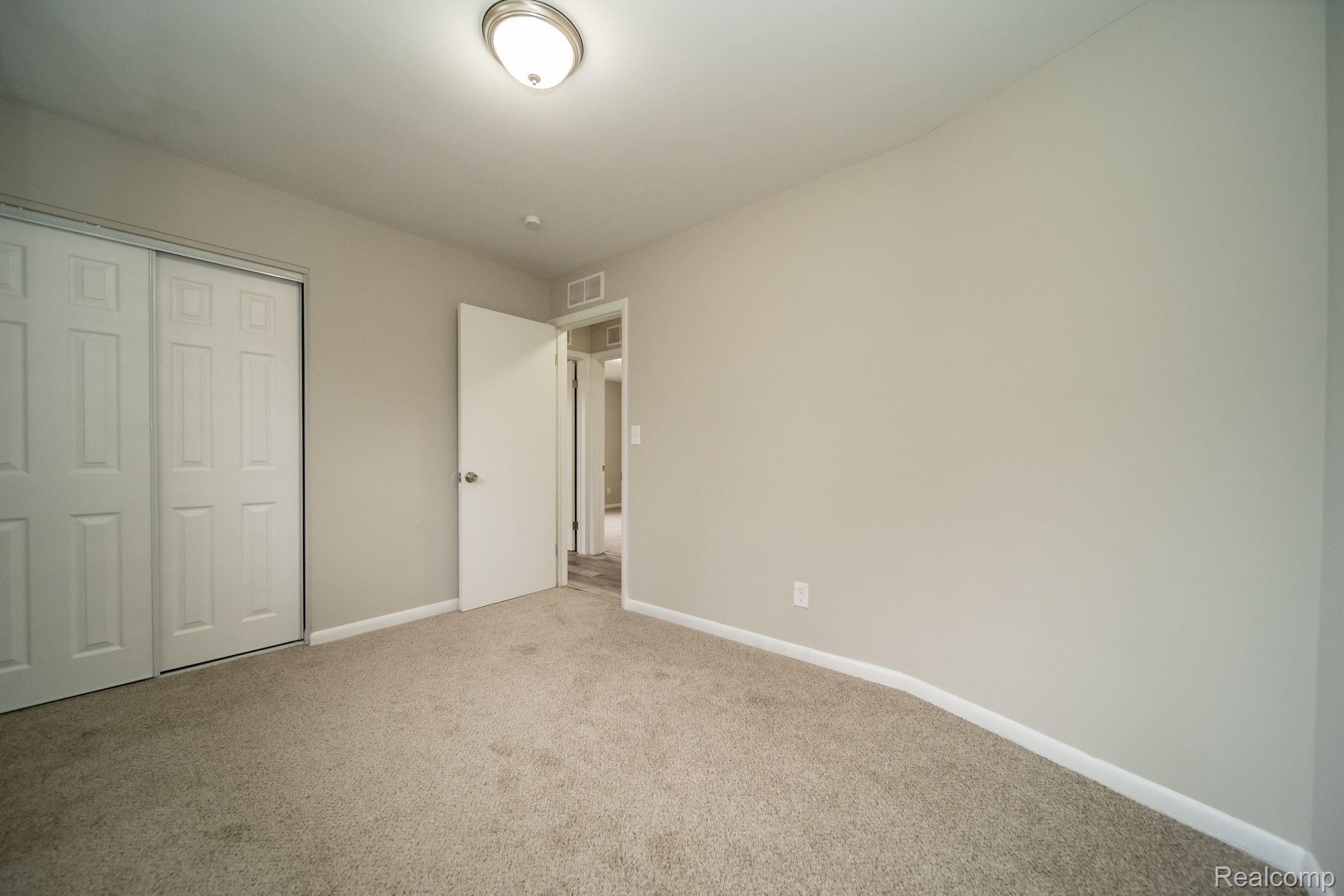 431 Red Oak Lane Rochester, MI 48307 - Photo 30 of 63 Gallery Image 30