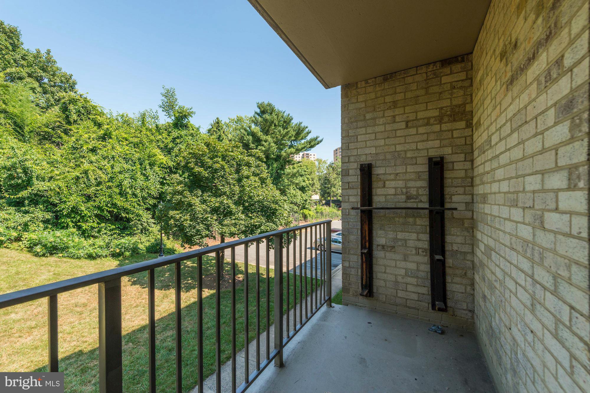 6155 Edsall Road, Unit H Alexandria, VA 22304 - Photo 26 of 30 a view of balcony