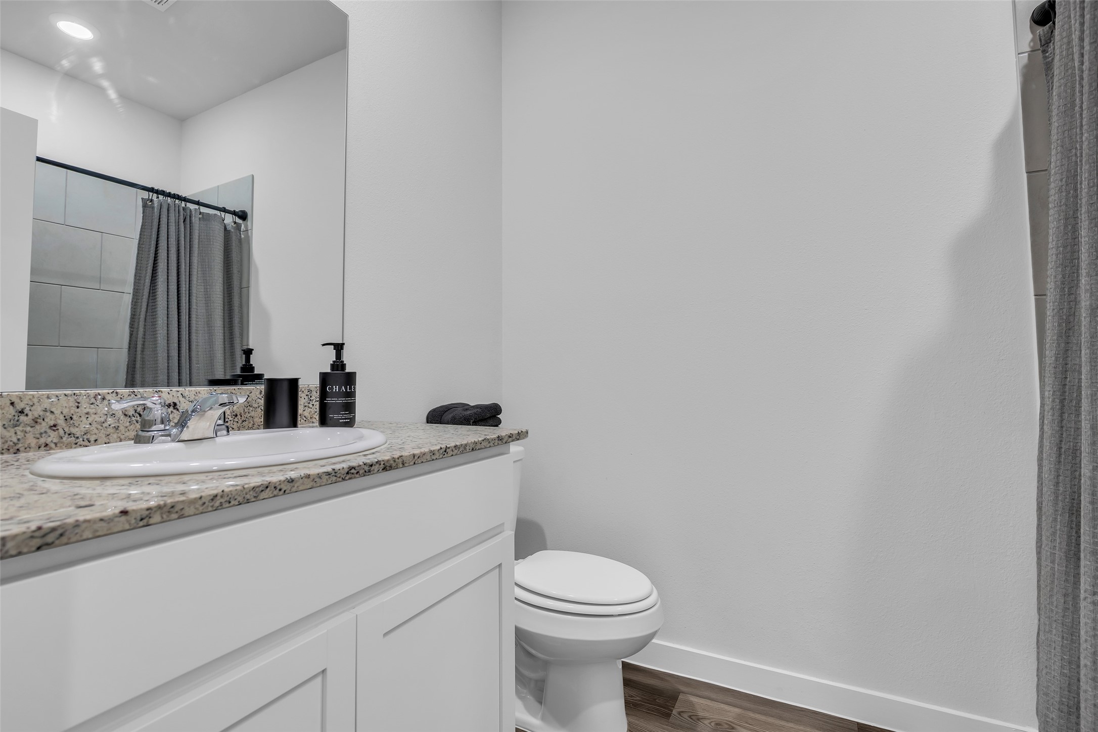 243 Intrepid Trail Magnolia, TX 77354 - Photo 9 of 17 2nd Full Bathroom with shower 1st floor