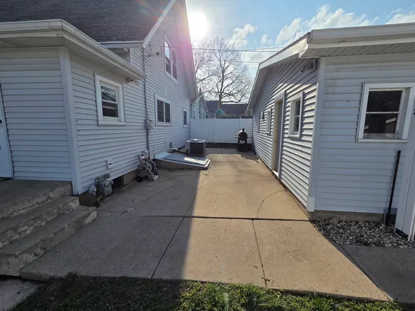 $143,500 | 124 East 4th Street, Spring Valley, IL 61362