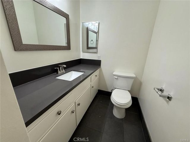 $3,100 | 1020 East Broadway, Long Beach, CA 90802