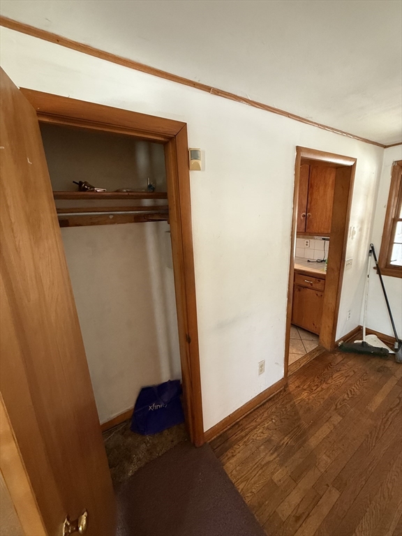 137 Carnavon Circle Springfield, MA 01109 - Photo 5 of 36 Gallery Image 5