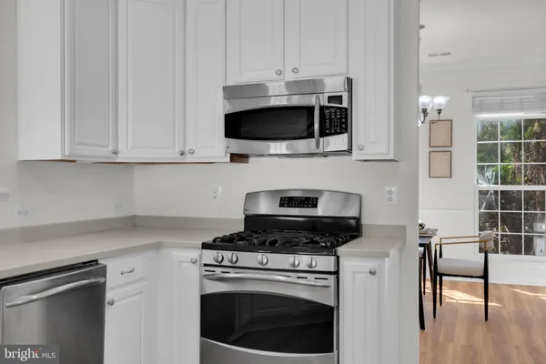 $749,900 | 43312 Ardmore Street, Ashburn, VA 20147