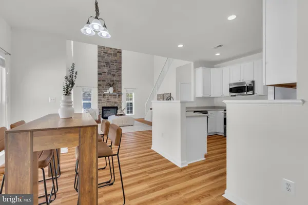 $749,900 | 43312 Ardmore Street, Ashburn, VA 20147