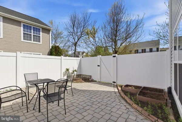 $749,900 | 43312 Ardmore Street, Ashburn, VA 20147