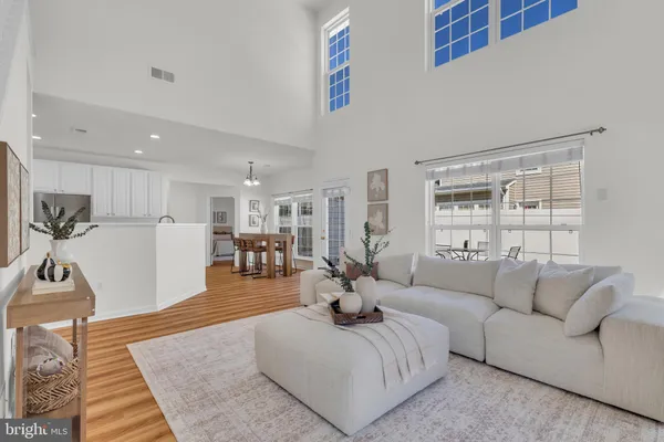 $749,900 | 43312 Ardmore Street, Ashburn, VA 20147