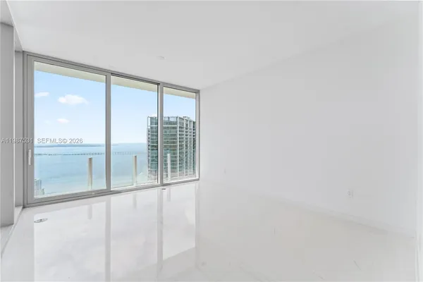 $25,000 | 300 Biscayne Blvd Way, Unit 5003, Miami, FL 33131