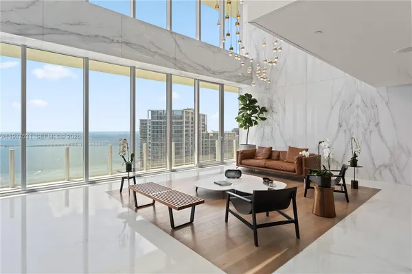 $25,000 | 300 Biscayne Blvd Way, Unit 5003, Miami, FL 33131