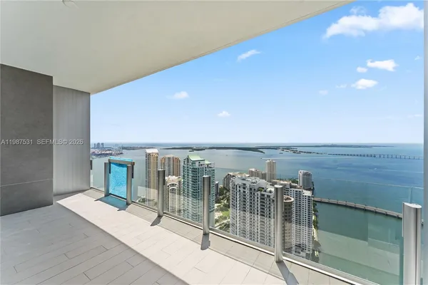 $25,000 | 300 Biscayne Blvd Way, Unit 5003, Miami, FL 33131