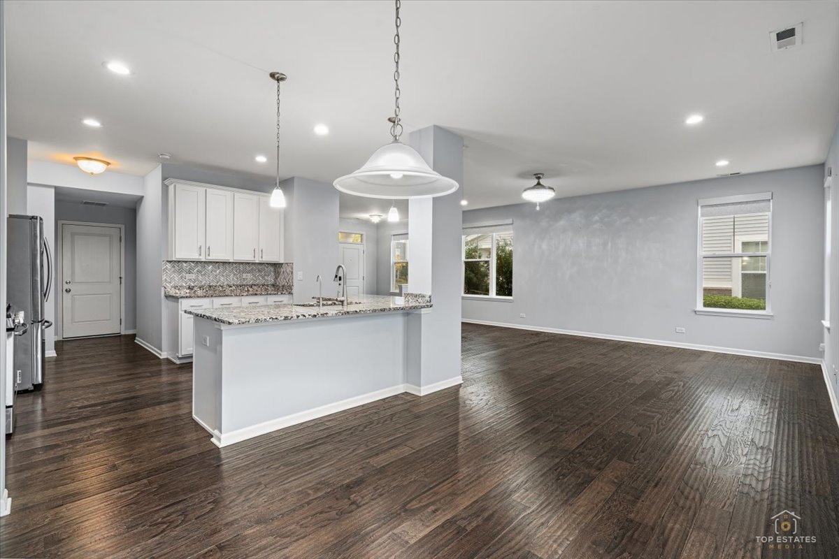 4177 Irving Road Aurora, IL 60504 - Photo 7 of 25 Gallery Image 7