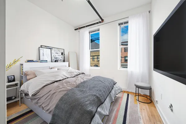 $2,875 | 615 Monroe Street, Unit 1, Hoboken, NJ 07030