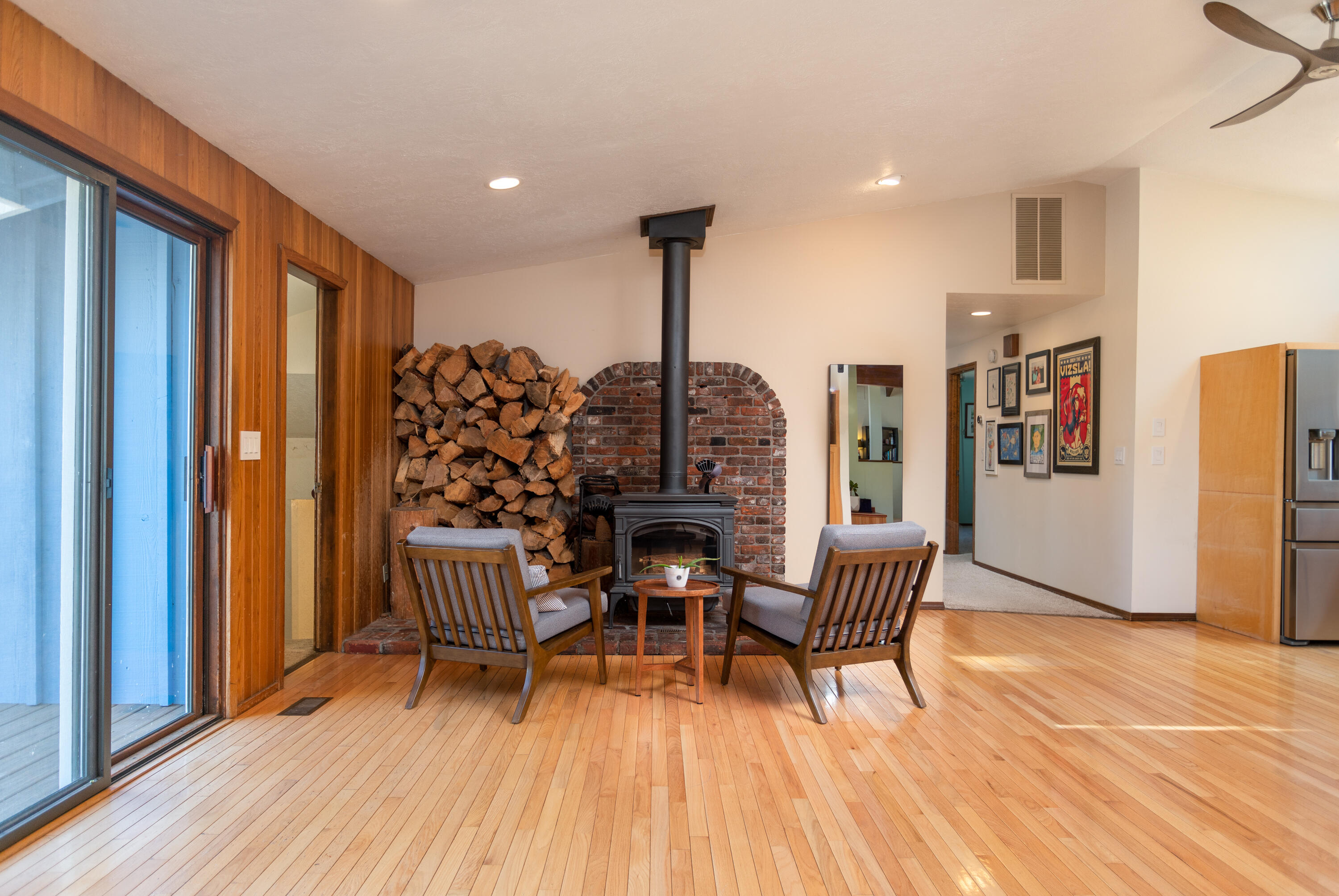 60400 Woodside Road Bend, OR 97702 - Photo 16 of 42 New Woodstove