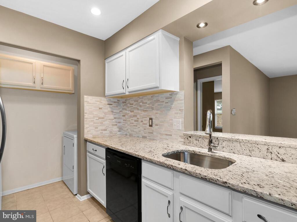 11657 Chesterfield Court Reston, VA 20190 - Photo 12 of 30 Gallery Image 12