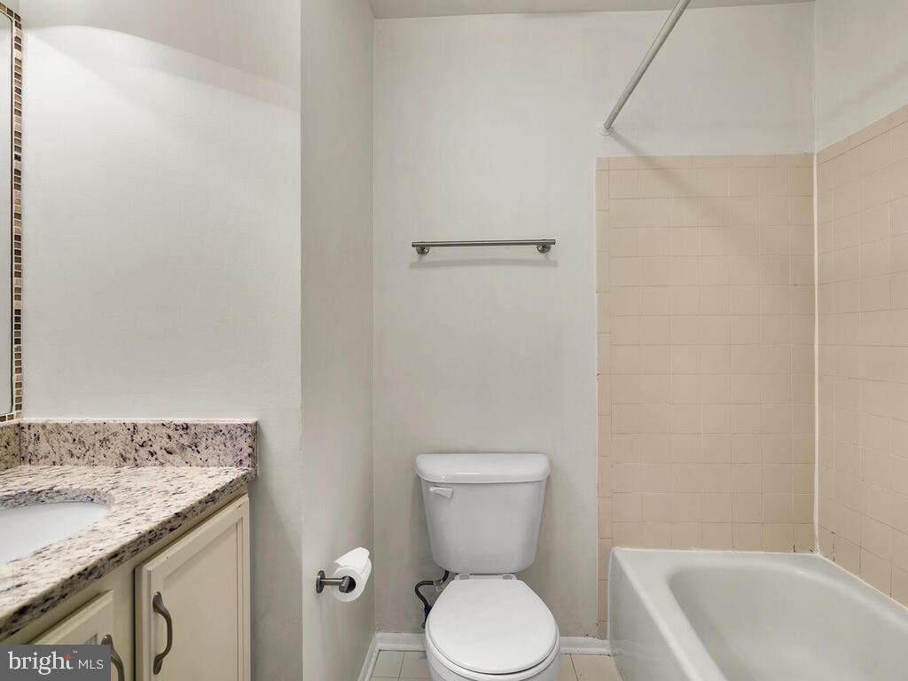 11657 Chesterfield Court Reston, VA 20190 - Photo 21 of 30 Gallery Image 21
