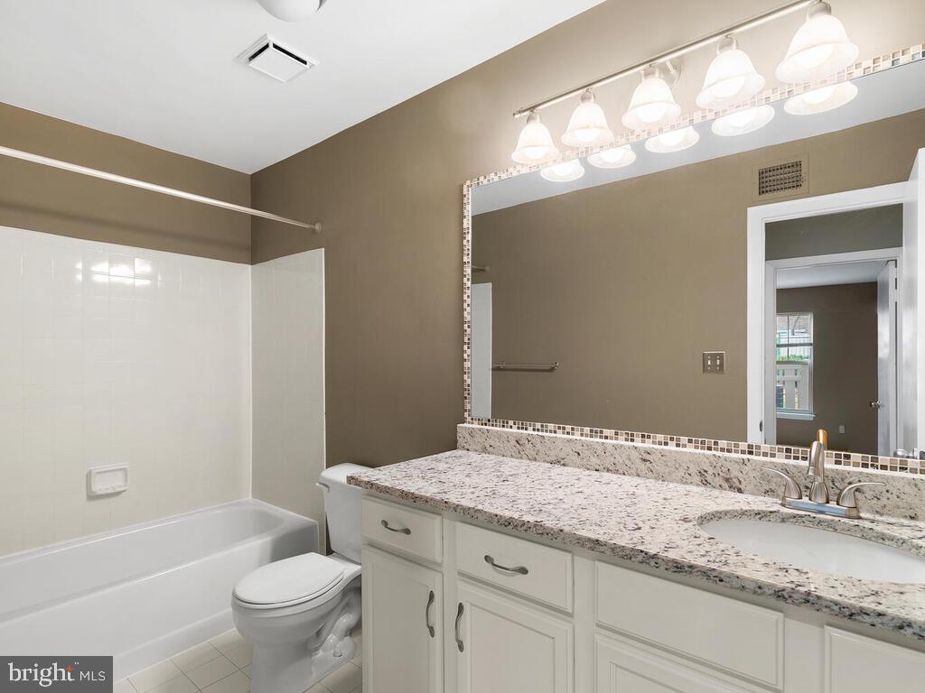 11657 Chesterfield Court Reston, VA 20190 - Photo 25 of 30 Gallery Image 25