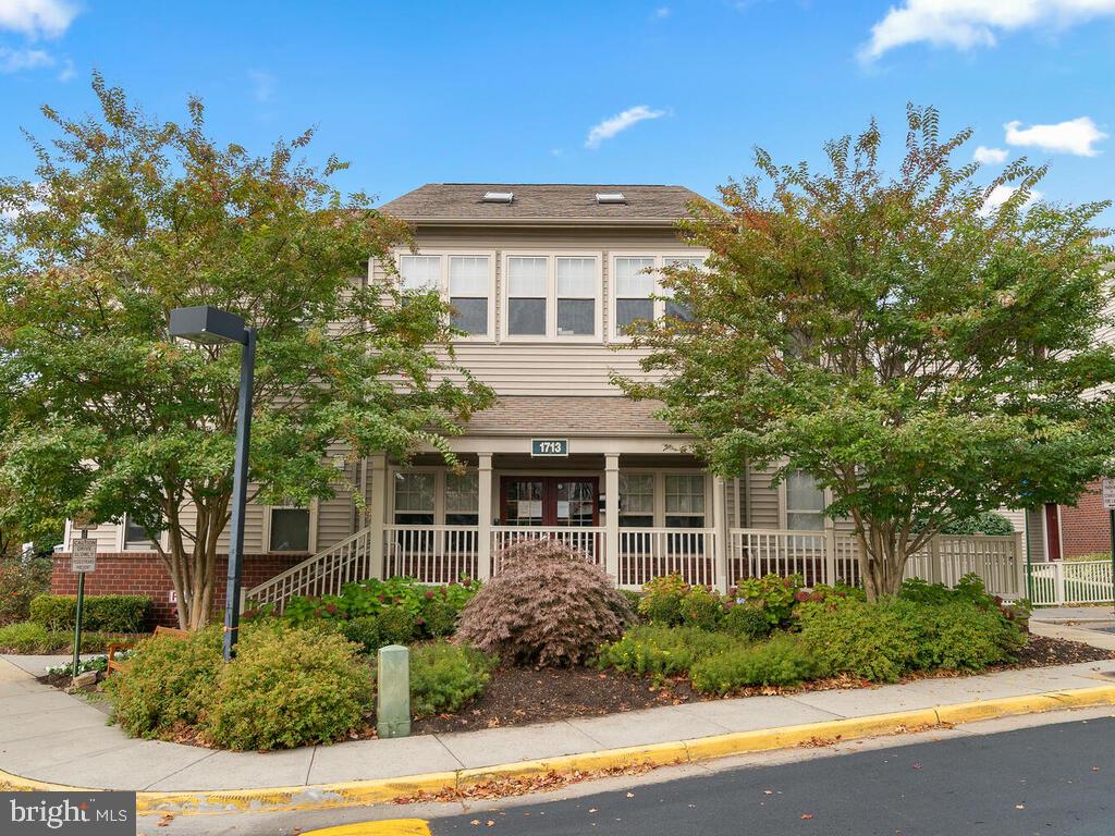 11657 Chesterfield Court Reston, VA 20190 - Photo 28 of 30 Gallery Image 28