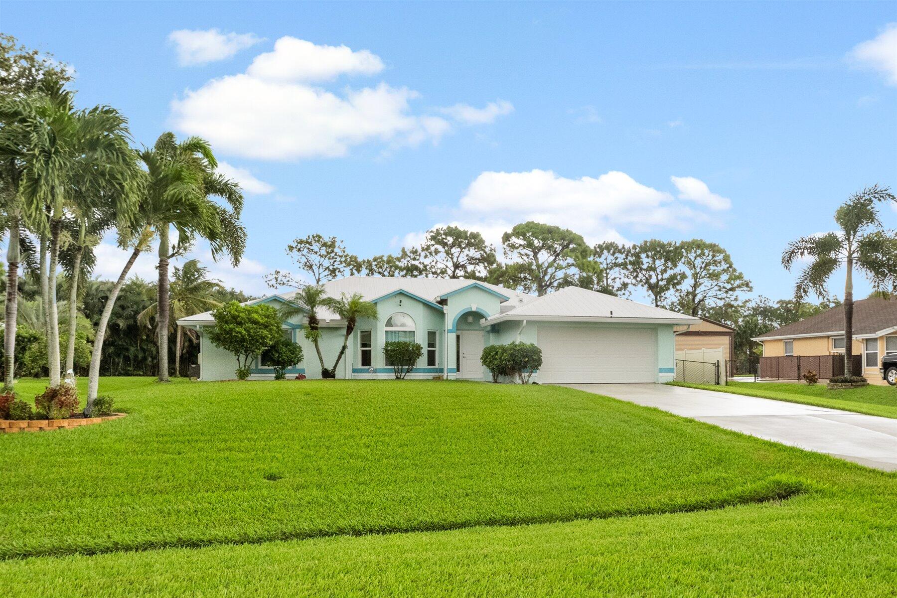 3329 Southwest Crestview Road Port St. Lucie, FL 34953 - Photo 4 of 50 02-DSC07187
