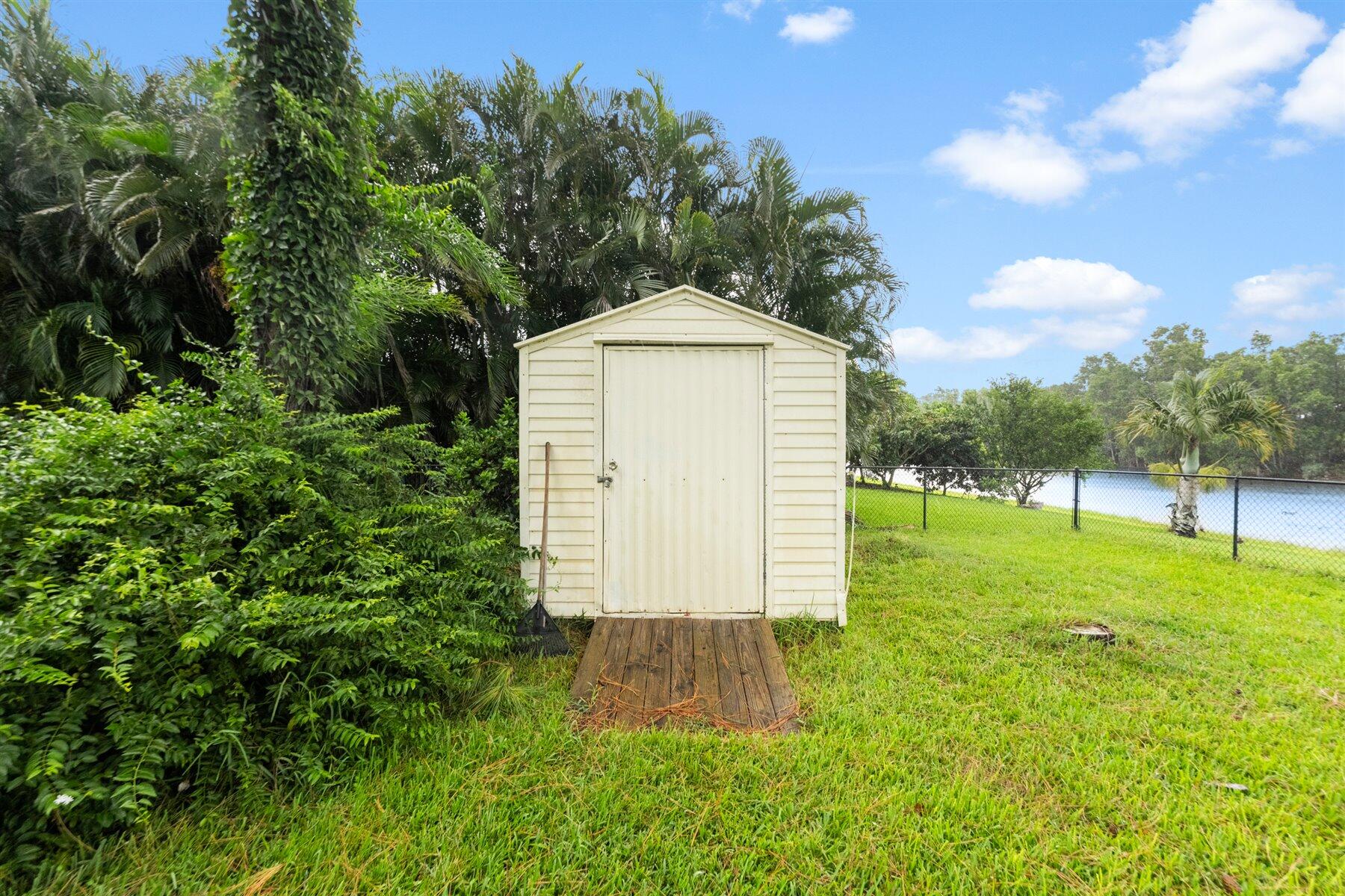 3329 Southwest Crestview Road Port St. Lucie, FL 34953 - Photo 41 of 50 42-DSC07223