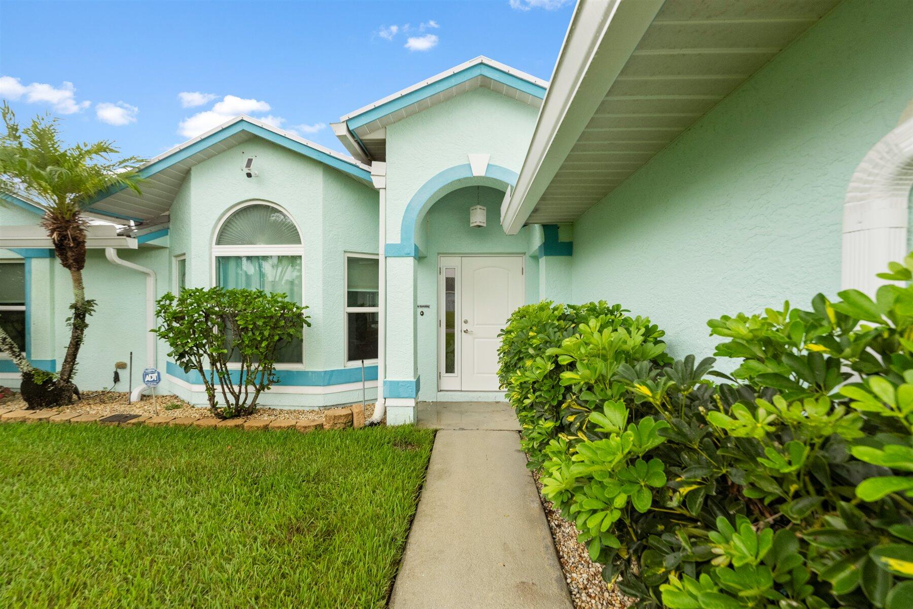 3329 Southwest Crestview Road Port St. Lucie, FL 34953 - Photo 5 of 50 04-DSC07205