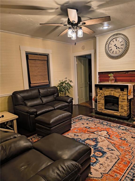 209 Gordon Avenue Calhoun, GA 30701 - Photo 9 of 30 a living room with furniture and a fireplace