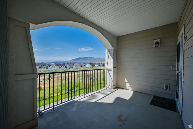 211 West Ridge Road Saratoga Springs, UT 84045 - Photo 4 of 22