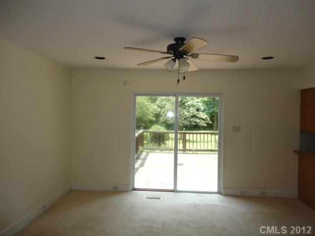 268 Thousand Oaks Road Fort Mill, SC 29707 - Photo 4 of 8 Gallery Image 4