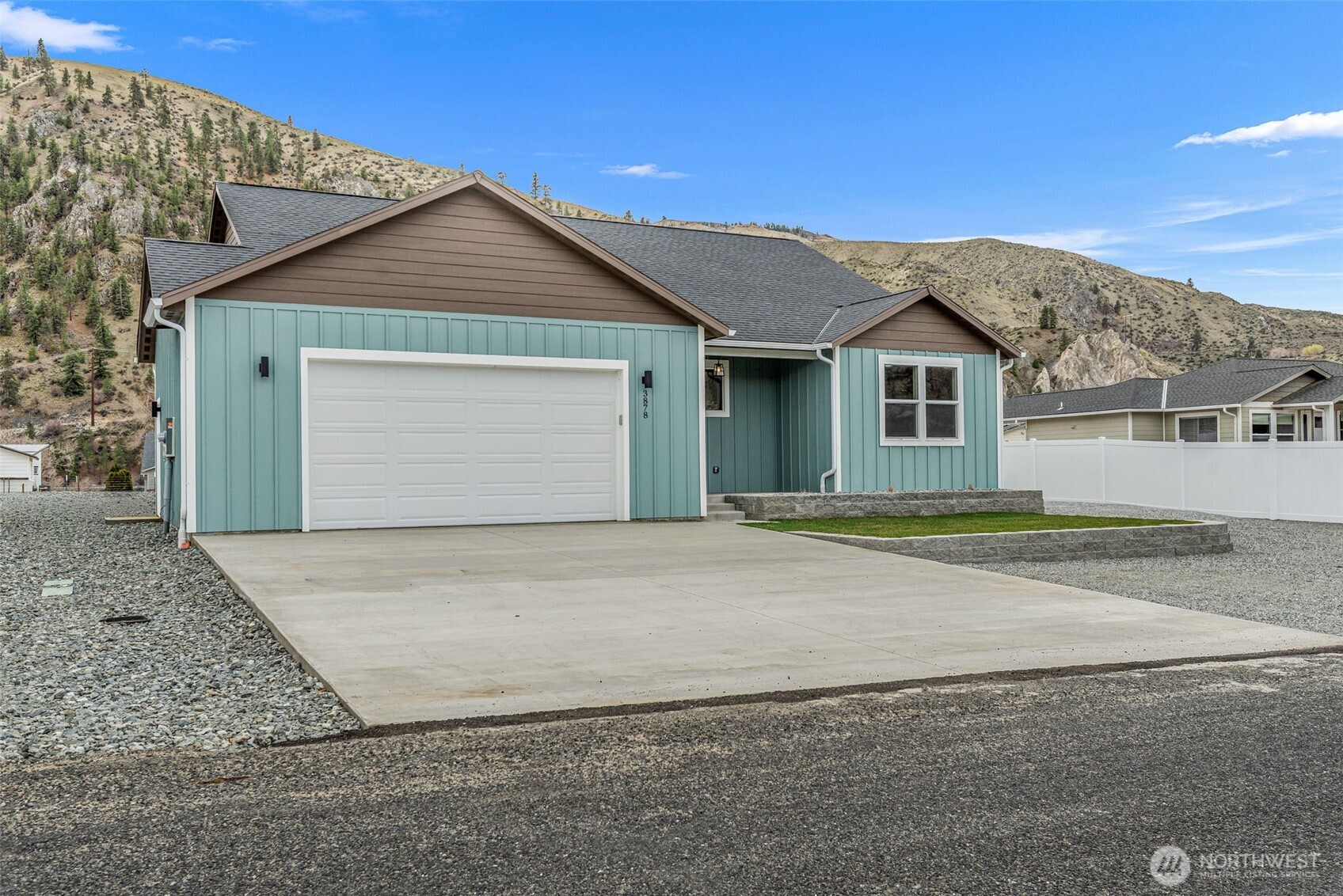 3878 Stayman Flats Road Chelan, WA 98816 - Photo 3 of 40