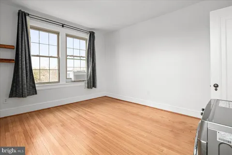 $315,000 | 3100 Wisconsin Avenue Northwest, Unit 406, Washington, DC 20016