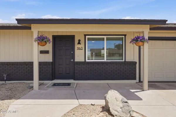 $439,000 | 963 West Hillview Street, Mesa, AZ 85201